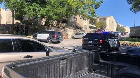 Apd Identifies Man Shot Killed At Southeast Austin Apartment Complex Over Stolen Car Kxan Austin