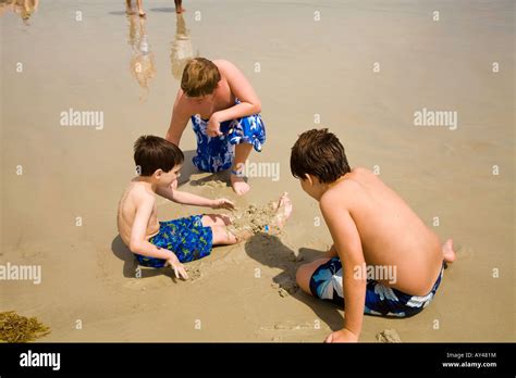 Beach Bikini Daytona High Resolution Stock Photography And Images Alamy