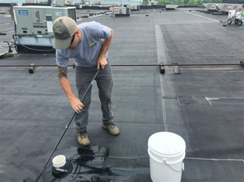 How Much Does Flat Roof Repair Cost?