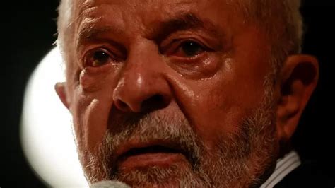 Lula Deseja Feliz Natal Ao Pa S E Lembra Que Muitas Fam Lias N O Ter O