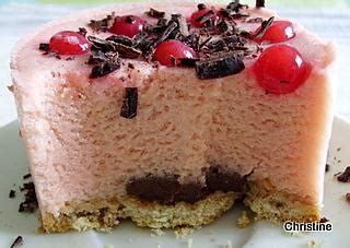 Recette de Mousse de groseilles façon entremets