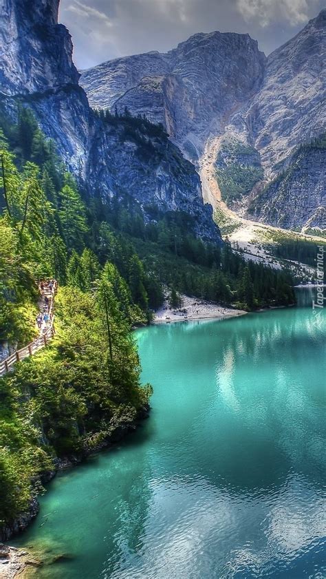 Dolomity I Jezioro Pragser Wildsee Tapeta Na Telefon