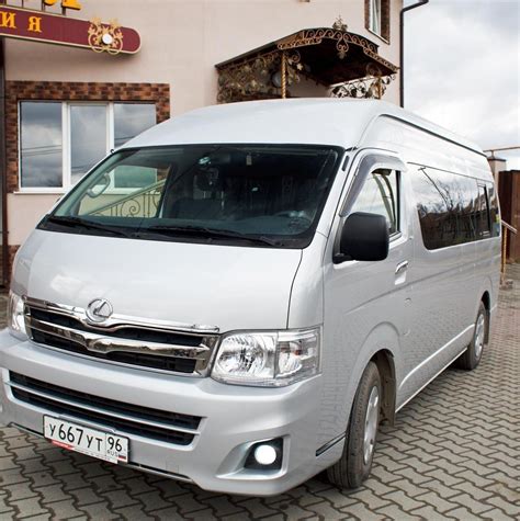 Минивэн Toyota Hiace 8-10 мест — Микроавтобусы 5-20 мест — Наши услуги ...