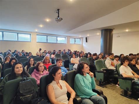 86 alumnos de Pedagogía de la USC visitan el Campus de Ponferrada de la