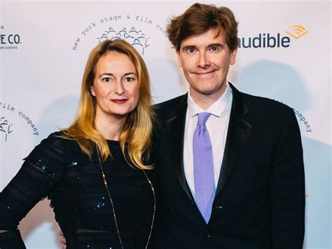 Legally Blonde Creators Nell Benjamin Laurence O Keefe Writing New Movie Musical For Universal