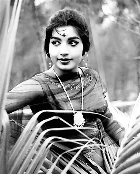 Everything You Wanted To Know About Jayalalitha Actress