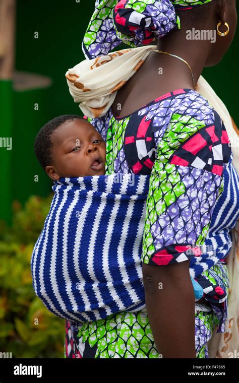 Femme Africaine Et De L ENFANT Photo Stock Alamy