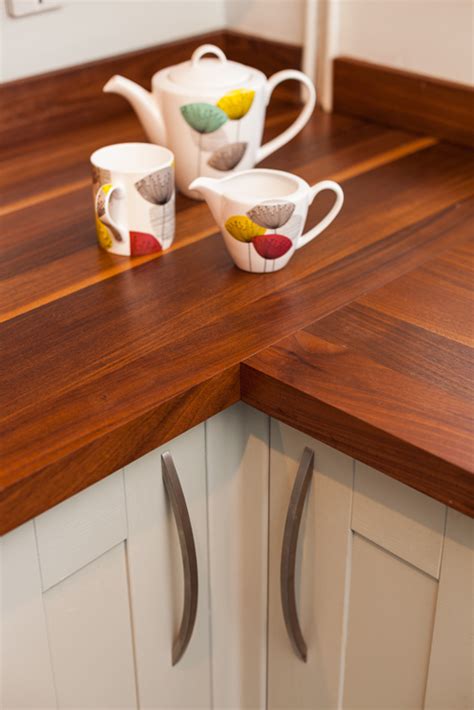 Solid Oak & Beech Kitchen Worktops - Solid Wood Kitchen Cabinets