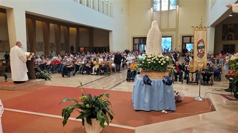 Battipaglia In Festa Per Leffigie Della Madonna Di Lourdes