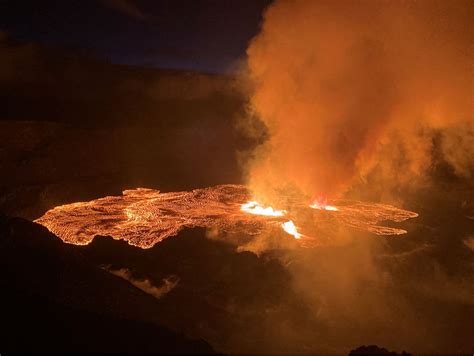 Hawaii Volcano Kilauea Erupts After Nearly Two Months Of Quiet