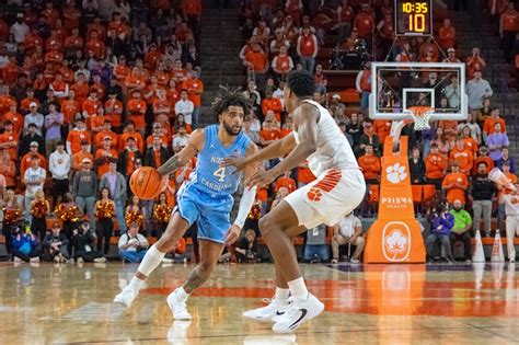 No. 8 UNC men's basketball defeats No. 16 Clemson, 65-55, in physical ...