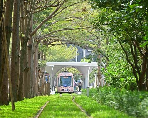 高雄環狀輕軌 成圓通車啟動 中華日報 Line Today