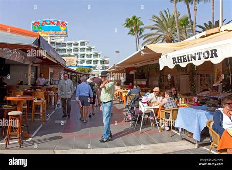 Shops And Restaurant At The Lpromenade Of Maspalomas Grand Canary