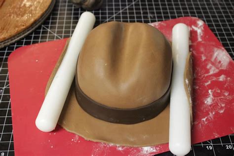 Cowboy Hat Cake Tutorial - Part 2 - Cake Journal