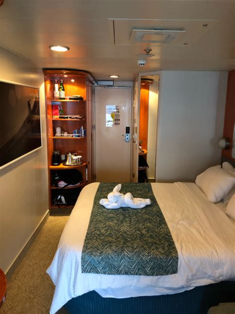 Mid-Ship Balcony Stateroom, Cabin Category SU, Pride of America