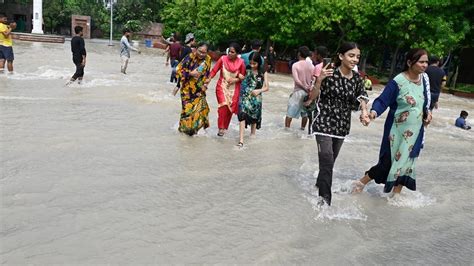 Delhi Floods Update National Capital Continues To Witness Flood Like