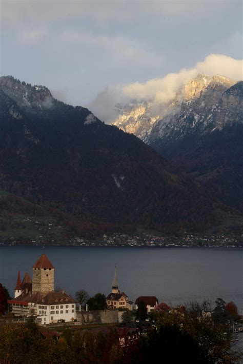 Schloss Spiez Baujahr Ursprung Jahrhundert Ch Teau Flickr