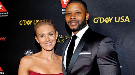 Neighbours Actress Nicky Whelan Marries Nfl Star Kerry Rhodes Details