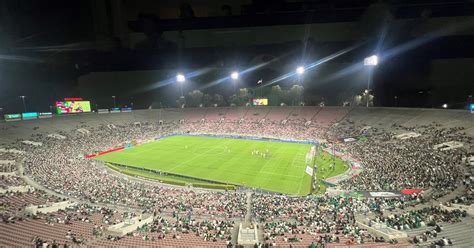 La Triste Entrada Que Se Present En El Rose Bowl Para El M Xico Vs