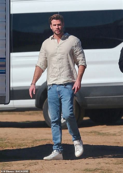 Liam Hemsworth Keeps It Casual While Working On The Set Of His Upcoming