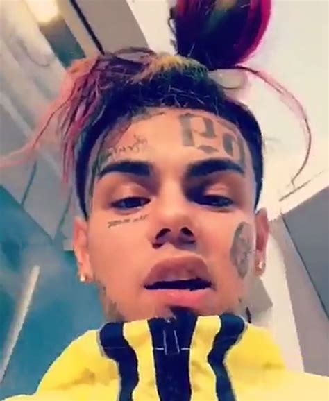 Pin By Angie Rubio On 6ix9ine Rappers Rainbow Hair Hip Hop