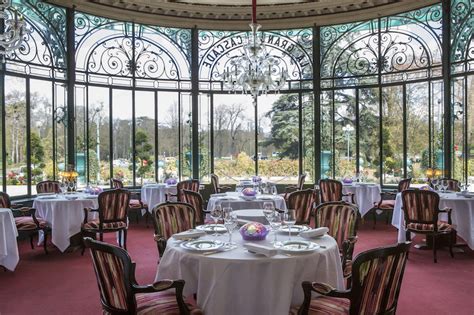 La Grande Cascade Restaurant gastronomique étoilé au cœur du Bois de