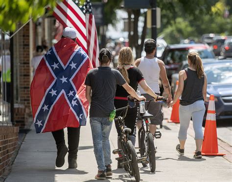 Officials Pentagon Eyes New Way To Bar Confederate Flag Ap News