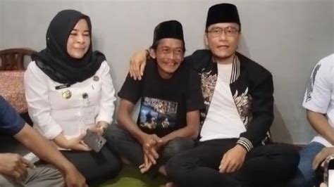 Ternyata Ini Penyebab Sunhaji Pilih Jadi Penjual Es Teh Keliling Di