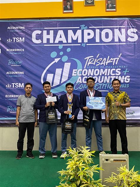 Siswa Sma Albayan Juara Dalam Kompetisi Ekonomi Universitas Trisakti