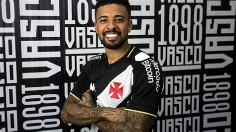 Vasco Anuncia A Contrata O Do Meio Campo Paulinho Do Al Shabab Da