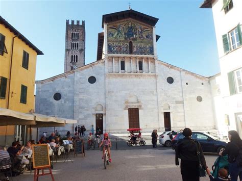 Piazza San Frediano San Frediano Square Lucca