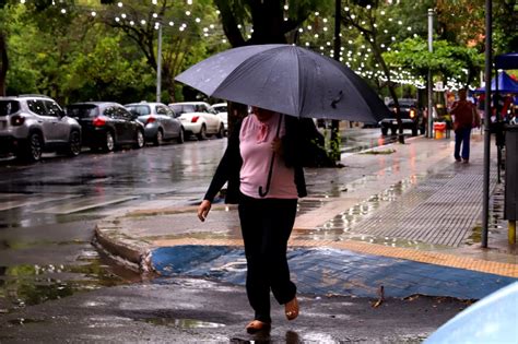 Jueves con lluvias y tormentas eléctricas anuncia Meteorología trece