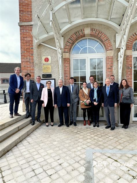 Champagne Gosset La Maison Inaugure La Plaque Officielle De La