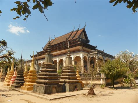 Wat Bo Pagoda Siem Reap Attractionscambodia Landmine Museum Siem