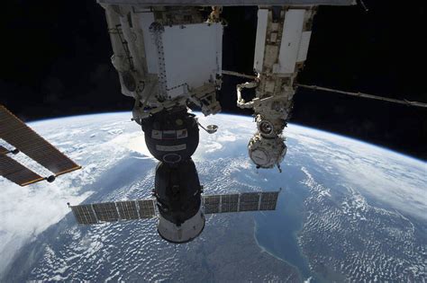 Russia to launch Soyuz capsule to bring 3 ISS stranded astronauts home