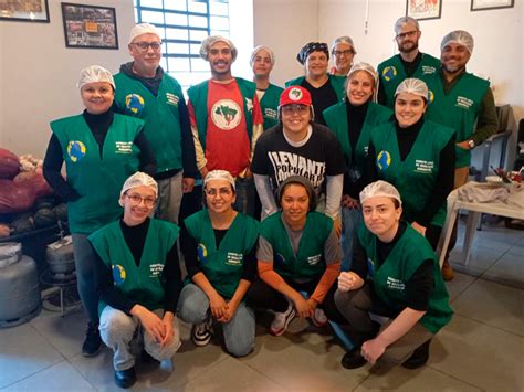 Cozinha Solidária projeto do MST entrega 500 marmitas para desalojados