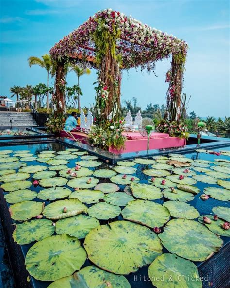 Botanical Mandap Decor Is Trending Big Time And How