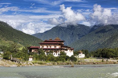 Himalayan Explorer With Druk Path Trek By Como Bhutan Concierge