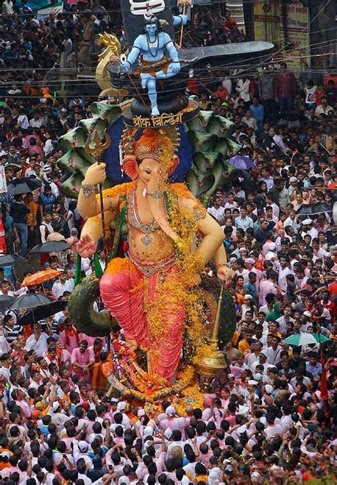 Ganesh Visarjan 2023 विसर्जन मिरवणुकांदरम्यान हा नियम विसरु नका