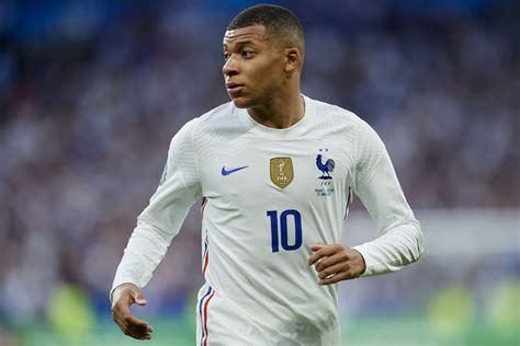 Mbappé Diz Que Quase Se Aposentou Da Seleção Francesa Por Insultos