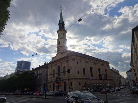 Wien Bezirk Johann Nepomuk Pfarrkirche La Chiesa Par Flickr