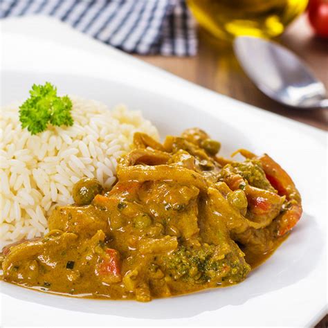 Wok de légumes au curry et lait de coco