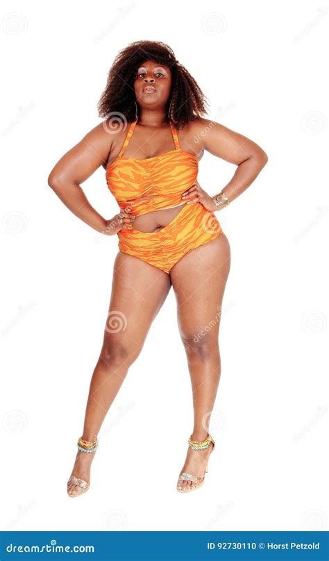 Mujer Africana En Manos Del Bikini En Cadera Foto De Archivo Imagen