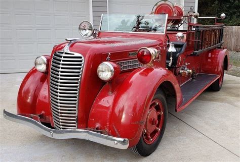 Vintage Fire Truck 1936 Diamond T Fire Truck Barn Finds