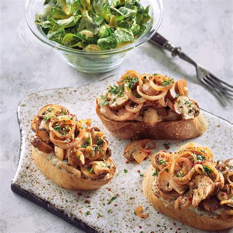 Bohnen Champignon Crostini Mit Salat Gesunde Rezepte Ww Schweiz