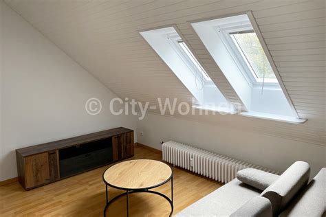 Tolle Helle M Blierte Zimmer Dachgeschosswohnung In Hamburg