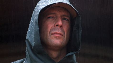 Unbreakable David Dunns Capeponcho Bruce Willis