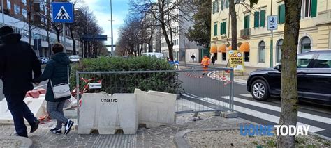 Lavori Di Asfaltatura Nei Controviali Di Viale Venezia E Via Firenze