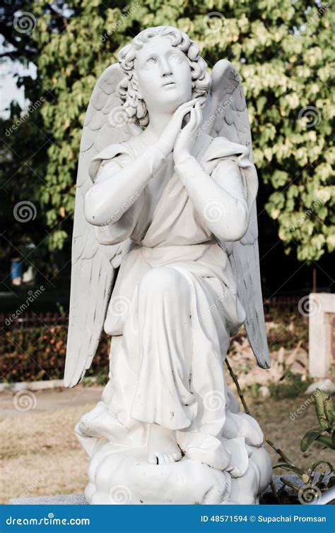 Old Angel Statue Grief Stock Photo Image Of Statue 48571594