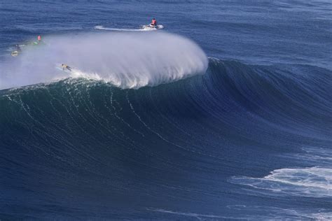 Nazar Challenge Ondas Gigantes Em Fotos Observador